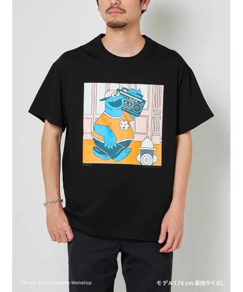SESAME STREET(セサミストリート)の「【UNISEX】クッキーモンスター アートTシャツ(RADIO)(Tシャツ/カットソー・レディース・ライム/ブラック・MEDIUM/LARGE)」の7枚目の写真