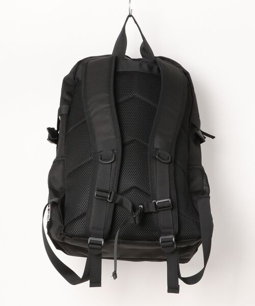 BEN DAVIS(ベンデイビス)の「《BEN DAVIS》LARGE DAYPACK 29L(バックパック/リュック・メンズ・ライトベージュ/ブラック×ホワイト/ブラック×パープル/ブラック×レッド・FREE)」の8枚目の写真