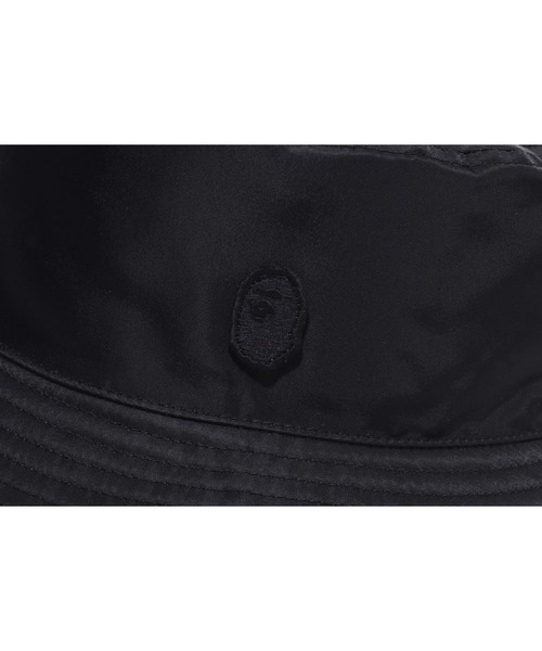 A BATHING APE(アベイシングエイプ)の「COLLEGE MONOGRAM REVERSIBLE BUCKLE HAT M(ハット・メンズ・ブラック・MEDIUM/LARGE)」の2枚目の写真