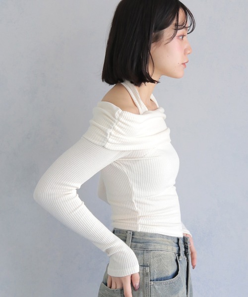 cheriella(シェリエラ)の「【cheriella】前後2wayチョーカーオフショルリブトップス 2-WAY CHOKER OFF-SHOULDER RIB TOPS(Tシャツ/カットソー・レディース・ブラック/アイボリー・M)」の7枚目の写真