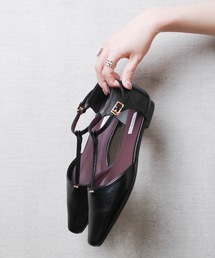 EVOL（イーボル）の「EVOL / 【軽量・柔らかい】Tストラップスクエアフラットパンプス / IY5598（パンプス）」