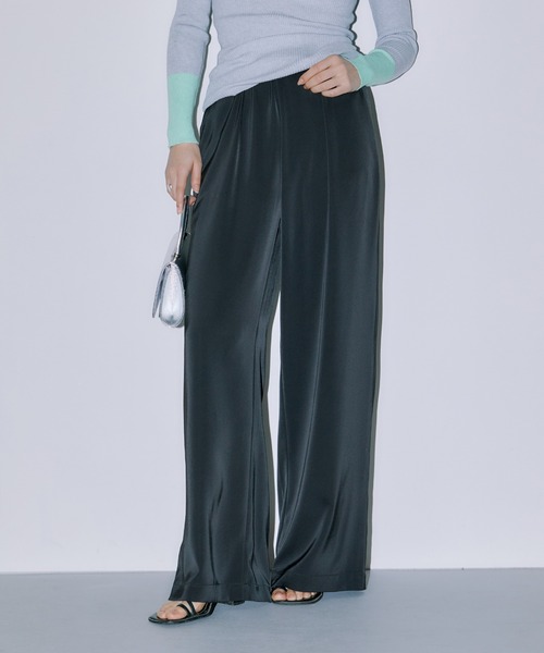 LIENCOEUR（リアンクール）の「POPサテンワイドストレートパンツ（その他パンツ・レディース・ネイビー/ピンク/ライトグリーン/ライトブルー/ブラック・FREE）」の2枚目の写真