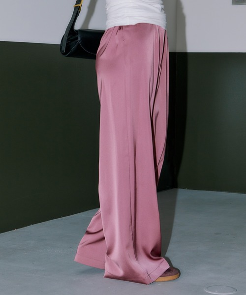 LIENCOEUR（リアンクール）の「POPサテンワイドストレートパンツ（その他パンツ・レディース・ネイビー/ピンク/ライトグリーン/ライトブルー/ブラック・FREE）」の6枚目の写真