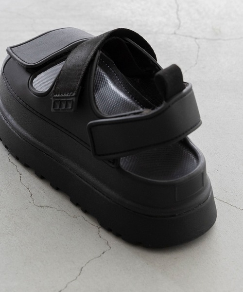 welleg（ウェレッグ）の「ベルクロ 厚底サンダル（サンダル・レディース・ブラック/アイボリー/ブラウン・S/M/L/LL）」の13枚目の写真