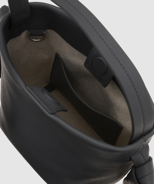 JIL SANDER（ジルサンダー）の「KNOT HOBO MINI（ハンドバッグ・レディース・ブラック/グレー/ワインレッド・UNI）」の7枚目の写真