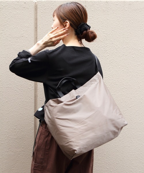STANDARD SUPPLY(スタンダードサプライ)の「STANDARD SUPPLY/スタンダードサプライ 2ウェイ トート 2WAY TOTE【EASY】(ショルダーバッグ・レディース・チャコールグレー/ブラック/グレー/ブルー/カーキ/ピンク・FREE)」の5枚目の写真
