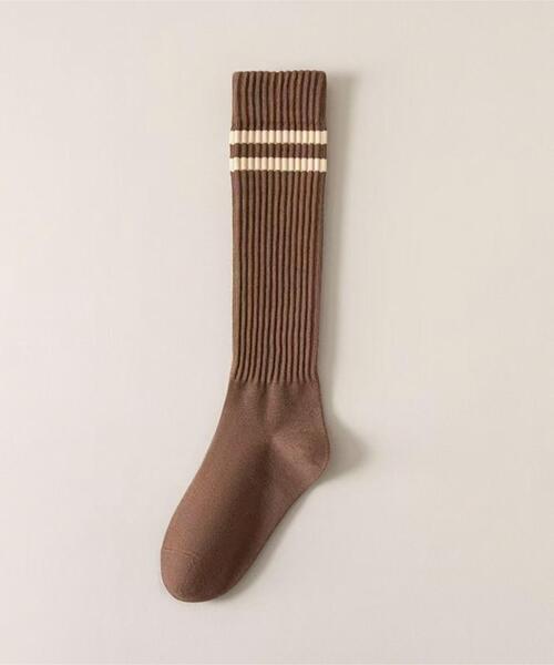 WEGO（ウィゴー）の「WEGO/ラインリブハイソックス（ソックス/靴下・レディース・ホワイト/ブラック/ベージュ/オフホワイト/ブラウン・23-25cm）」の6枚目の写真
