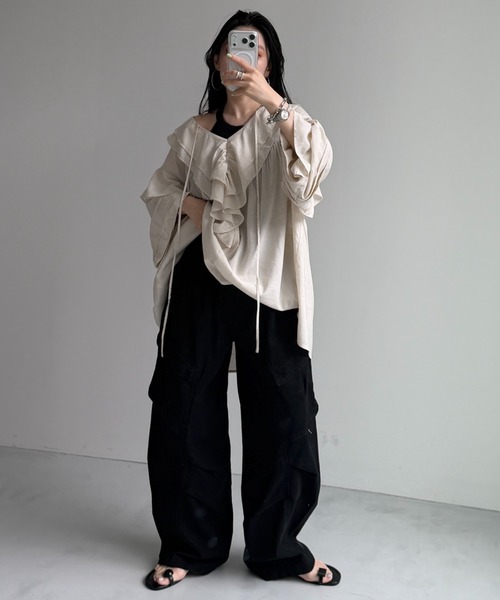 wee9s(ウィークス)の「vintage like curve cargo pants / ヴィンテージライクカーブカーゴパンツ(カーゴパンツ・レディース・ブラック/カーキ・size1/size2)」の13枚目の写真