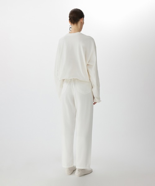 JNBY（ジェーエヌビーワイ）の「Sculpted Motion Wire Top / ワイヤートップス（Tシャツ/カットソー・レディース・ホワイト/グレー・36/34）」の5枚目の写真