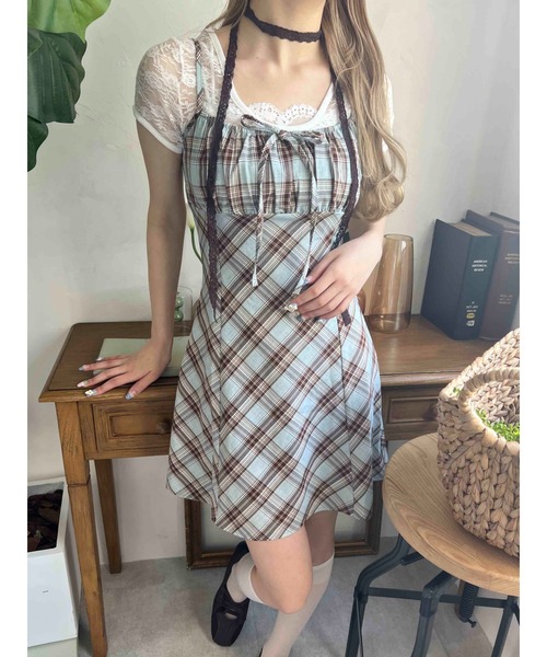 WEGO（ウィゴー）の「フロントリボンチェックキャミワンピース（ワンピース・レディース・ブラック/ブルー/レッド・FREE）」の2枚目の写真