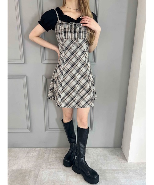 WEGO（ウィゴー）の「フロントリボンチェックキャミワンピース（ワンピース・レディース・ブラック/ブルー/レッド・FREE）」の8枚目の写真