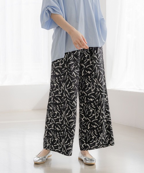 Elura（エルーラ）の「サラサラリラクシーワイドパンツ＜低身長サイズあり＞/321521（その他パンツ・レディース・ブラック系その他/オフホワイト/ネイビー/ブラック/ダークブラウン/グリーン/ホワイト/レオパード・SMALL/MEDIUM/LARGE/Ws S/Ws M）」の5枚目の写真