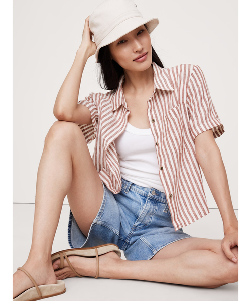 Banana Republic(バナナリパブリック)の「ボクシー リネン ショートスリーブ シャツ(シャツ/ブラウス・レディース・ライトベージュ/ブラック/ブラウン/ブラウン系その他/ベージュ/ピンク・XS/L/M/S)」の4枚目の写真