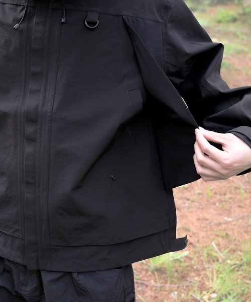 S'more(スモア)の「3L Nylon mountain jacket(マウンテンパーカー・レディース・ブラック/ブラウン・MEDIUM/LARGE/X-LARGE)」の22枚目の写真