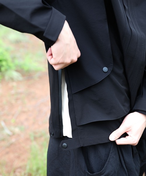 S'more(スモア)の「3L Nylon mountain jacket(マウンテンパーカー・レディース・ブラック/ブラウン・MEDIUM/LARGE/X-LARGE)」の16枚目の写真