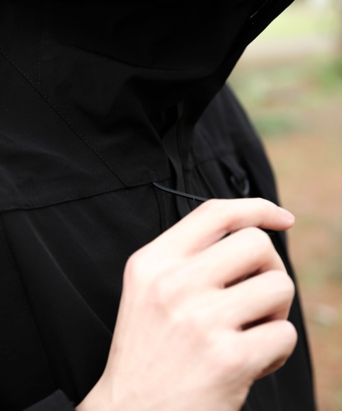 S'more(スモア)の「3L Nylon mountain jacket(マウンテンパーカー・レディース・ブラック/ブラウン・MEDIUM/LARGE/X-LARGE)」の9枚目の写真