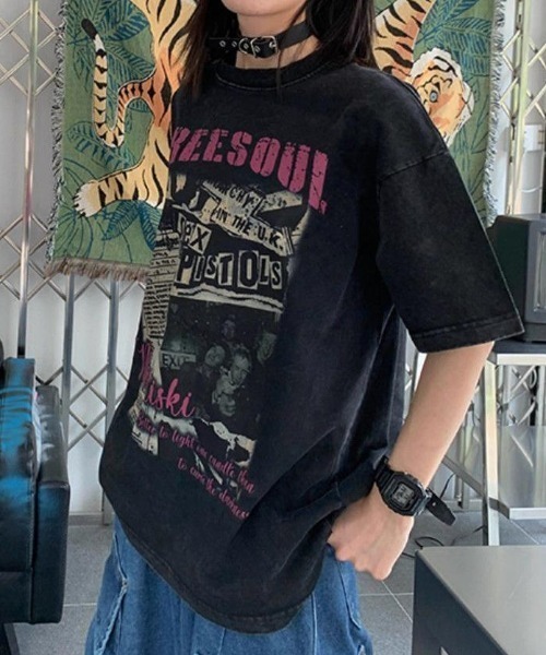 GEMEDA(ジェメダ)の「綿100 ヴィンテージ風ロックプリントオーバーサイズTシャツ(Tシャツ/カットソー・レディース・ブラック/ホワイト・M)」の16枚目の写真