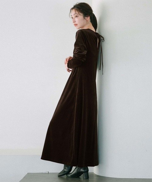 セール】バックリボンフィットアンドフレアベロアワンピース