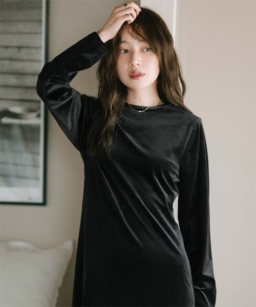 セール】バックリボンフィットアンドフレアベロアワンピース