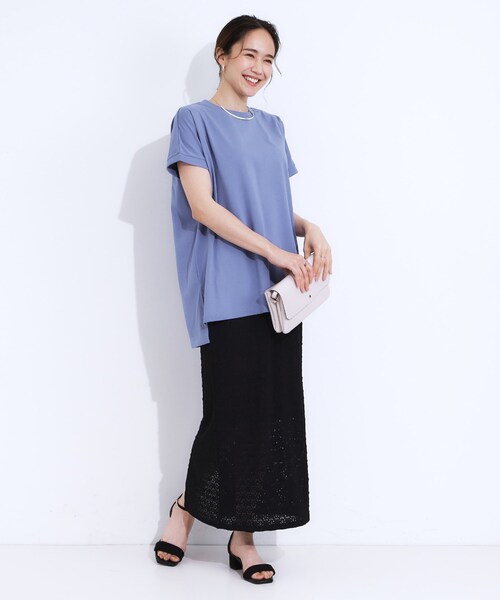 SHOO・LA・RUE（シューラルー）の「【洗える/S-LL/ひんやり/UV】汗をかいても気になりにくい スリットトップス（Tシャツ/カットソー・レディース・ホワイト/グリーン/ブラック/ベビーピンク/チャコールグレー/ブルー・01/04/03/02）」の9枚目の写真