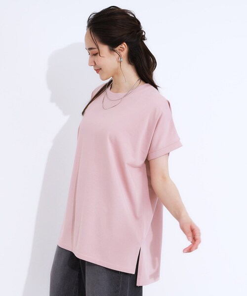 SHOO・LA・RUE（シューラルー）の「【洗える/S-LL/ひんやり/UV】汗をかいても気になりにくい スリットトップス（Tシャツ/カットソー・レディース・ホワイト/グリーン/ブラック/ベビーピンク/チャコールグレー/ブルー・01/04/03/02）」の12枚目の写真