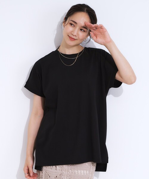 SHOO・LA・RUE（シューラルー）の「【洗える/S-LL/ひんやり/UV】汗をかいても気になりにくい スリットトップス（Tシャツ/カットソー・レディース・ホワイト/グリーン/ブラック/ベビーピンク/チャコールグレー/ブルー・01/04/03/02）」の19枚目の写真