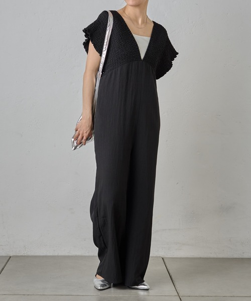 COLONY 2139（コロニートゥーワンスリーナイン）の「シャーリングオールインワン（つなぎ/オールインワン・レディース・ブラック/グレイッシュベージュ・FREE）」の8枚目の写真