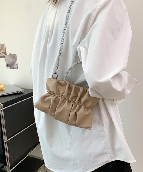 VIBGYOR(ヴィブジョー)の「Mignonjour/ストーンハンドルミニチェーンバッグ M2339(ショルダーバッグ・レディース・ホワイト/ベージュ/ブラック/シルバー・FREE)」の3枚目の写真