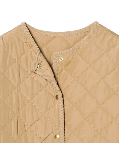 B:MING by BEAMS(ビーミングバイビームス)の「キルティング ノーカラー ロング コート(S~M)(ノーカラーコート・レディース・ベージュ/ブラック/ホワイト系その他5・SMALL/MEDIUM)」の9枚目の写真