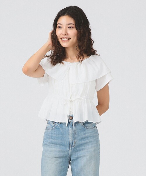 Ray BEAMS（レイビームス）の「ラッフルカラー オフショルダー ブラウス（シャツ/ブラウス・レディース・ダークブラウン/ホワイト/ブラック・ONE SIZE）」の12枚目の写真