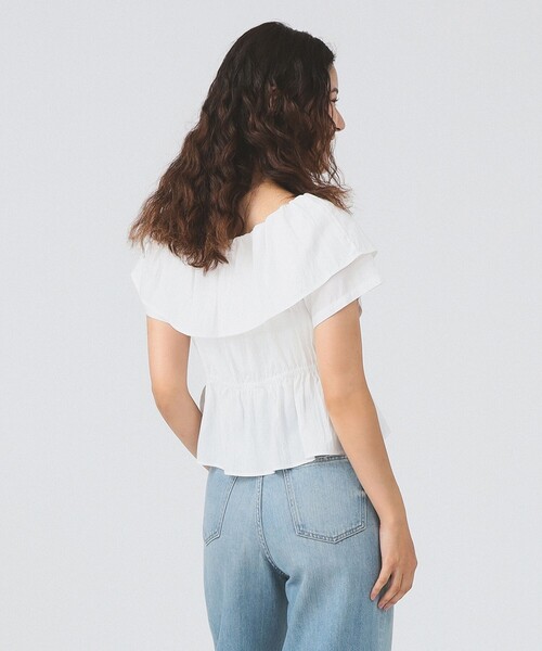 Ray BEAMS（レイビームス）の「ラッフルカラー オフショルダー ブラウス（シャツ/ブラウス・レディース・ダークブラウン/ホワイト/ブラック・ONE SIZE）」の13枚目の写真