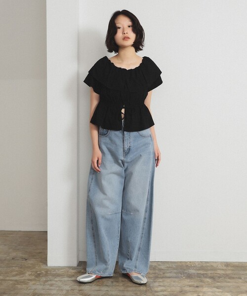 Ray BEAMS（レイビームス）の「ラッフルカラー オフショルダー ブラウス（シャツ/ブラウス・レディース・ダークブラウン/ホワイト/ブラック・ONE SIZE）」の15枚目の写真