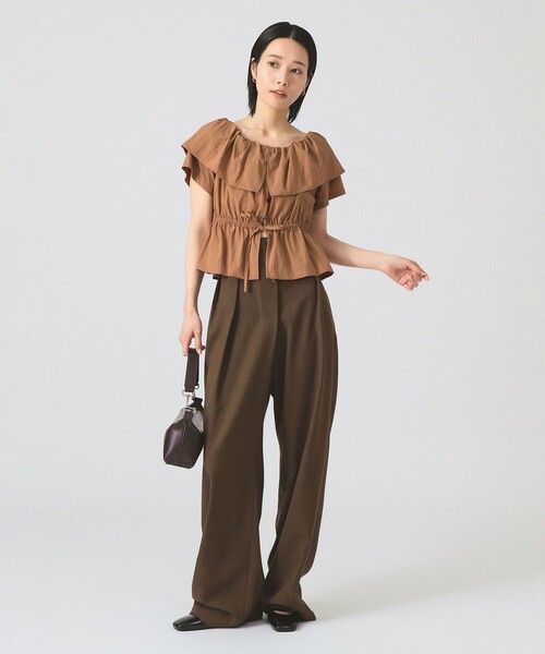 Ray BEAMS（レイビームス）の「ラッフルカラー オフショルダー ブラウス（シャツ/ブラウス・レディース・ダークブラウン/ホワイト/ブラック・ONE SIZE）」の19枚目の写真