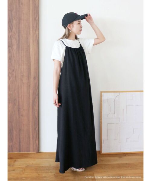 Ungrid(アングリッド)の「バックオープンギャザーキャミワンピース(ワンピース・レディース・オフホワイト/オレンジ/ブラック・FREE)」の21枚目の写真