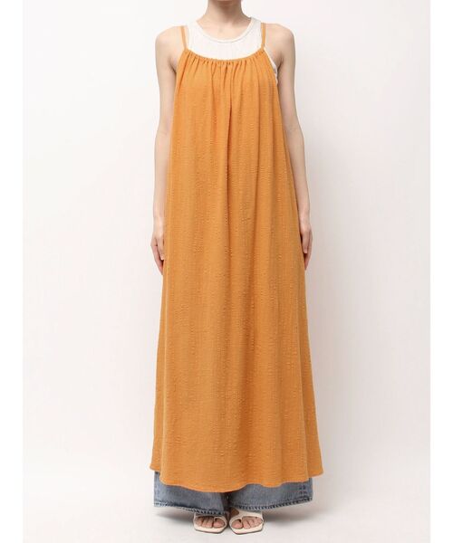 Ungrid(アングリッド)の「バックオープンギャザーキャミワンピース(ワンピース・レディース・オフホワイト/オレンジ/ブラック・FREE)」の19枚目の写真