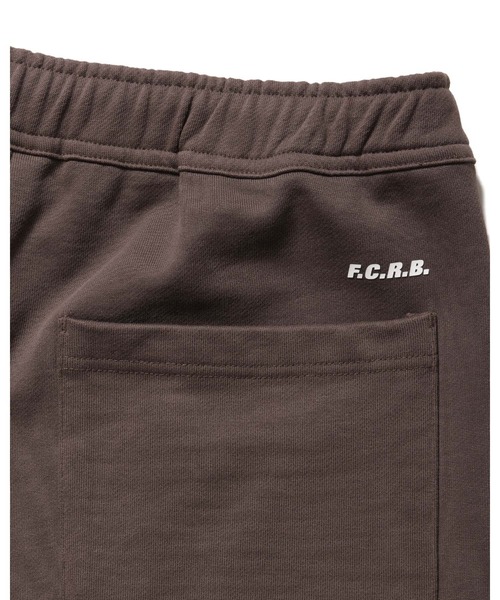 F.C.Real Bristol（エフシーレアルブリストル）の「EMBLEM SWEAT PANTS（スウェットパンツ・メンズ・オフホワイト/ライトブルー/ブラック/ネイビー/ブラウン・XX-LARGE/LARGE/MEDIUM/X-LARGE/SMALL）」の11枚目の写真