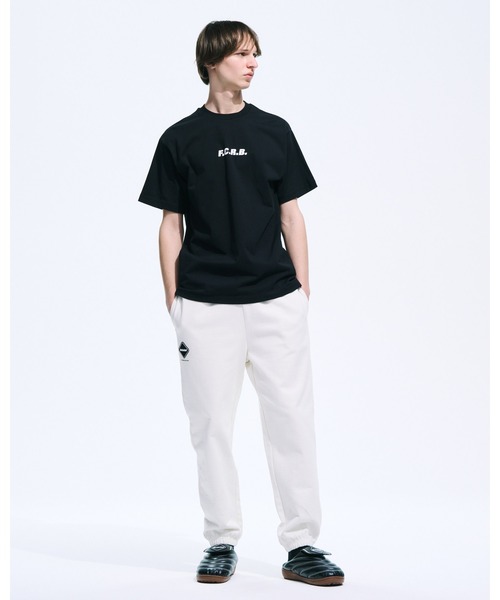 F.C.Real Bristol（エフシーレアルブリストル）の「EMBLEM SWEAT PANTS（スウェットパンツ・メンズ・オフホワイト/ライトブルー/ブラック/ネイビー/ブラウン・XX-LARGE/LARGE/MEDIUM/X-LARGE/SMALL）」の22枚目の写真