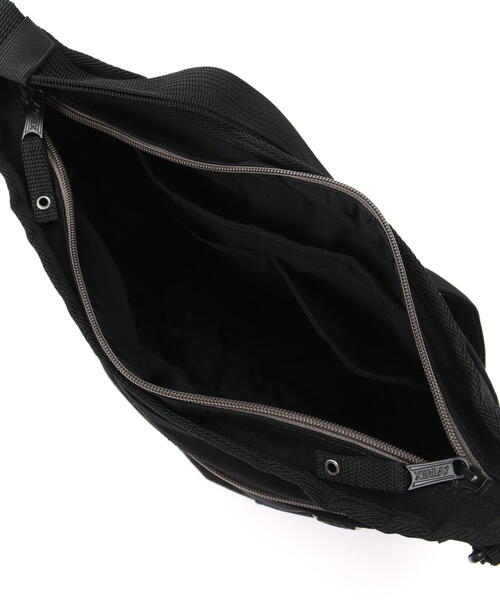 AVIREX(アヴィレックス)の「SHOULDER BAG "TOP GUN" / ショルダーバッグ トップガン / AVIREX / アヴィレックス(ショルダーバッグ・メンズ・ブラック/オリーブ系・F)」の16枚目の写真