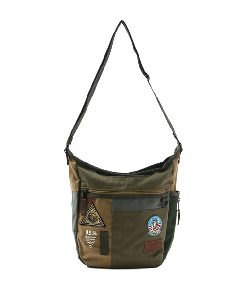 AVIREX(アヴィレックス)の「SHOULDER BAG "TOP GUN" / ショルダーバッグ トップガン / AVIREX / アヴィレックス(ショルダーバッグ・メンズ・ブラック/オリーブ系・F)」の2枚目の写真
