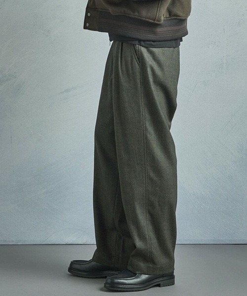 MEN'S BIGI(メンズビギ)の「【50th Anniv . 中田 慎介】 WOOL HOUND'S TOOTH WIDE PANTS(スラックス・メンズ・ブラウン・02/01/03)」の11枚目の写真