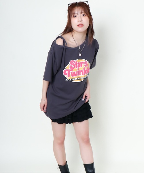 GORGE（ゴージ）の「《サガラロゴ×アシメショルダー》POPに着こなすTee（Tシャツ/カットソー・レディース・オフホワイト/チャコール/ピンク・F）」の13枚目の写真