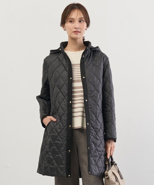 J.PRESS Ladies(J.プレス レディス)の「【WEB限定カラーあり・2way】コンパクトタフタキルティング フーデッド コート(その他アウター・レディース・ネイビー系/ブラック系/グレー系/アイボリー系/ベージュ系・S/XS)」の2枚目の写真