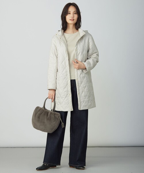 J.PRESS Ladies(J.プレス レディス)の「【WEB限定カラーあり・2way】コンパクトタフタキルティング フーデッド コート(その他アウター・レディース・ネイビー系/ブラック系/グレー系/アイボリー系/ベージュ系・S/XS)」の6枚目の写真