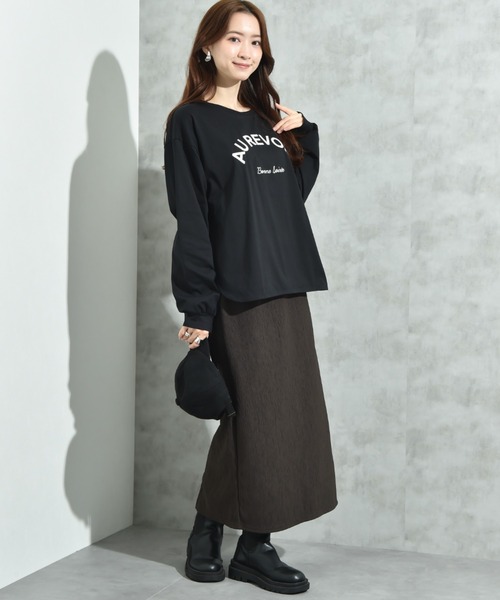 INTERPLANET(インタープラネット)の「スパンコールロゴ刺繍バックラインプルオーバー(Tシャツ/カットソー・レディース・ブラウン/ブラック/アイボリー・FREE)」の6枚目の写真
