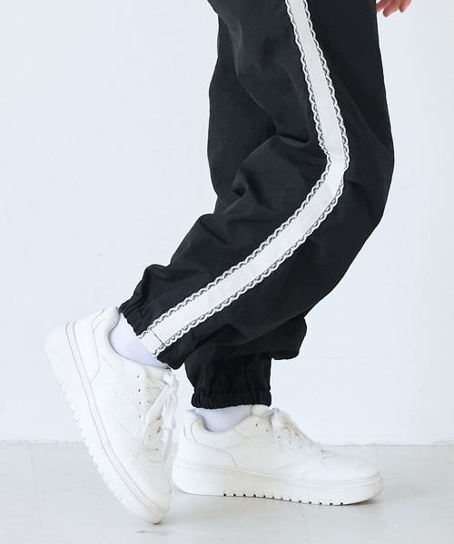 coca(coca)(コカ)の「【WEB限定セール】キッズ ライトワッシャーナイロンレースパンツ(その他パンツ・キッズ・ブラック/ライトブルー・140/130/150/120)」の7枚目の写真