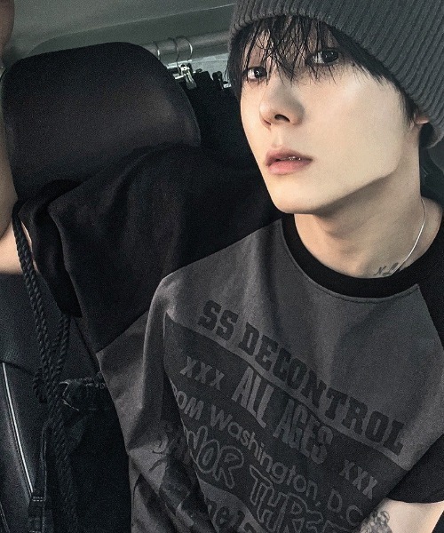COSYHARU(コシハル)の「ドゥウェルコントロールラグラン半袖Tシャツ(Tシャツ/カットソー・メンズ・ブラック/オートミール/チャコール・FREE)」の5枚目の写真