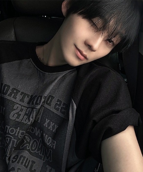 COSYHARU(コシハル)の「ドゥウェルコントロールラグラン半袖Tシャツ(Tシャツ/カットソー・メンズ・ブラック/オートミール/チャコール・FREE)」の7枚目の写真