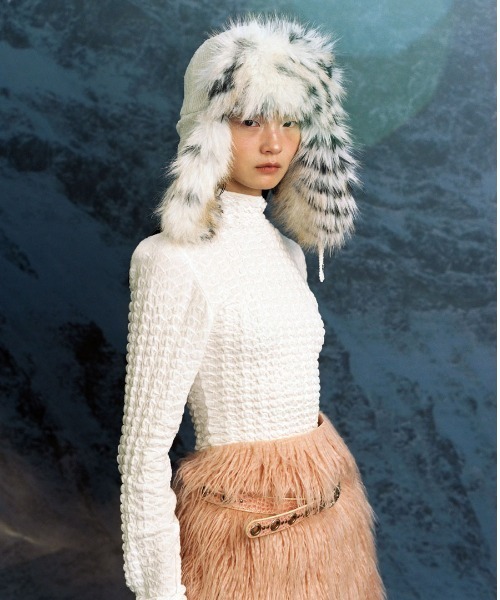 AWESOME NEEDS（オーサムニーズ）の「FUR TRAPPER HAT（ハット・レディース・ホワイト/ブラック・FREE）」の5枚目の写真