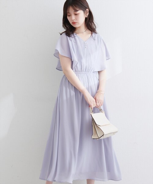 natural couture(ナチュラルクチュール)の「フレア袖Vネックワンピース(ワンピース・レディース・その他1/サックスブルー/ミント/ピンク系その他/チャコールグレー・FREE)」の4枚目の写真