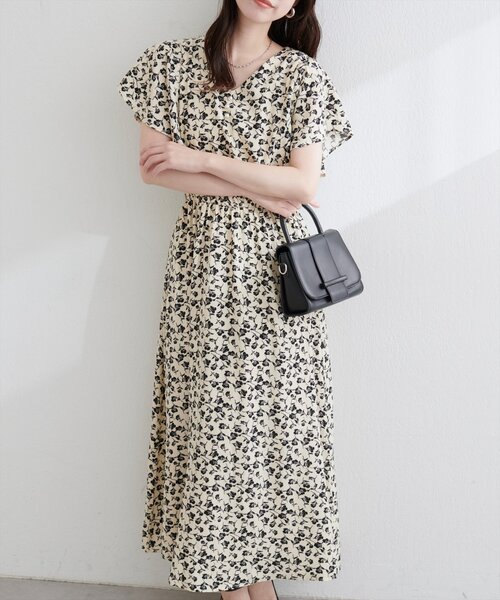 natural couture(ナチュラルクチュール)の「フレア袖Vネックワンピース(ワンピース・レディース・その他1/サックスブルー/ミント/ピンク系その他/チャコールグレー・FREE)」の22枚目の写真